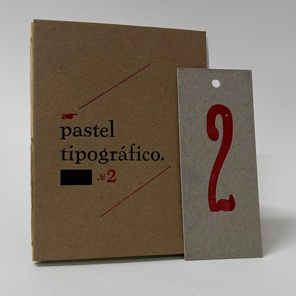 Libro Pastel Tipográfico Numero 2