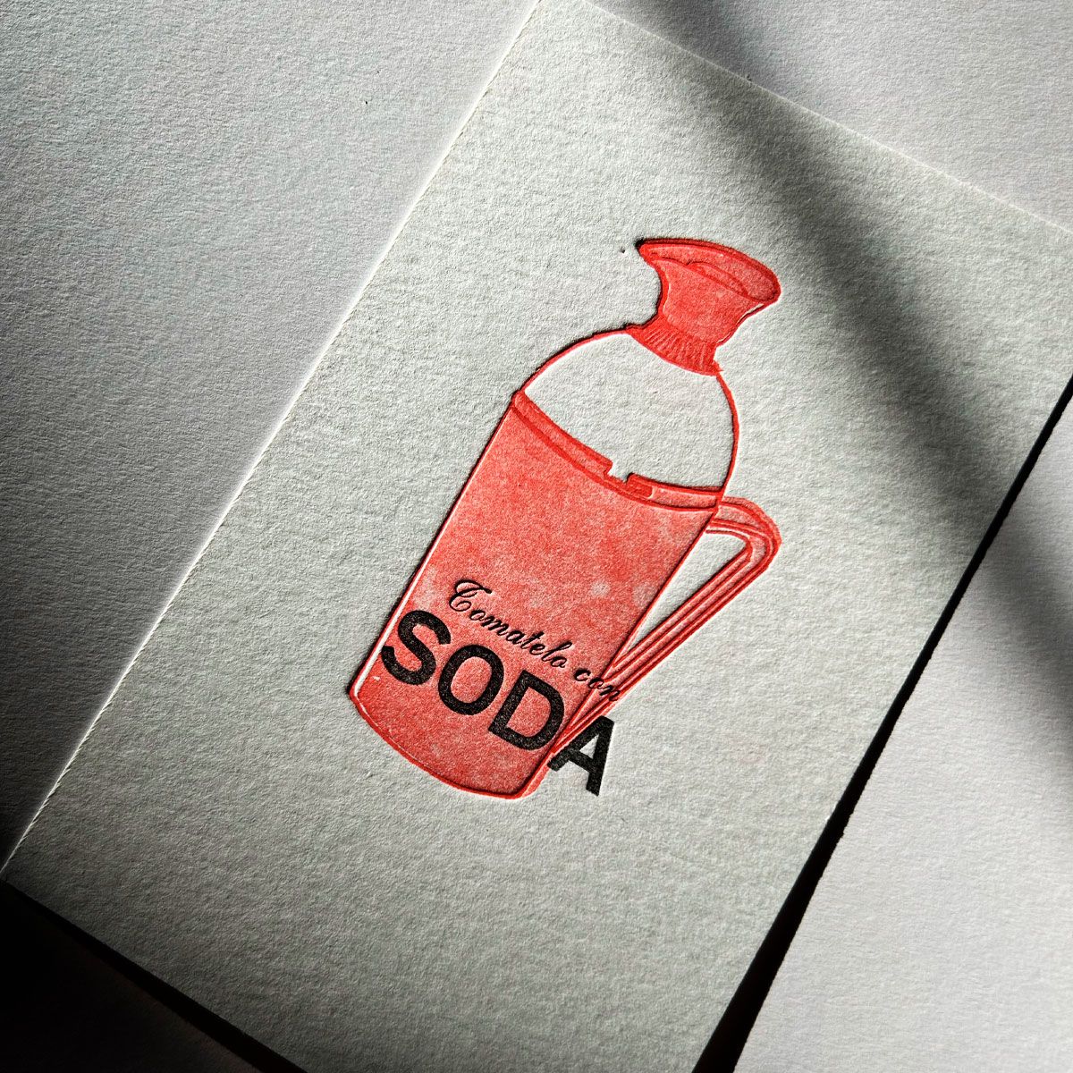 Postal Tipográfica Tomatelo Con Soda